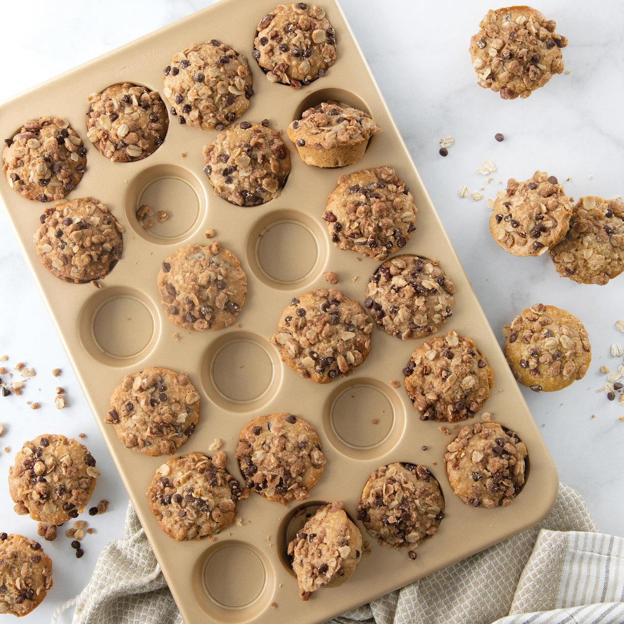 Nordic Ware - 24 Cup Petite Muffin 42 x 27.5 x 2cm