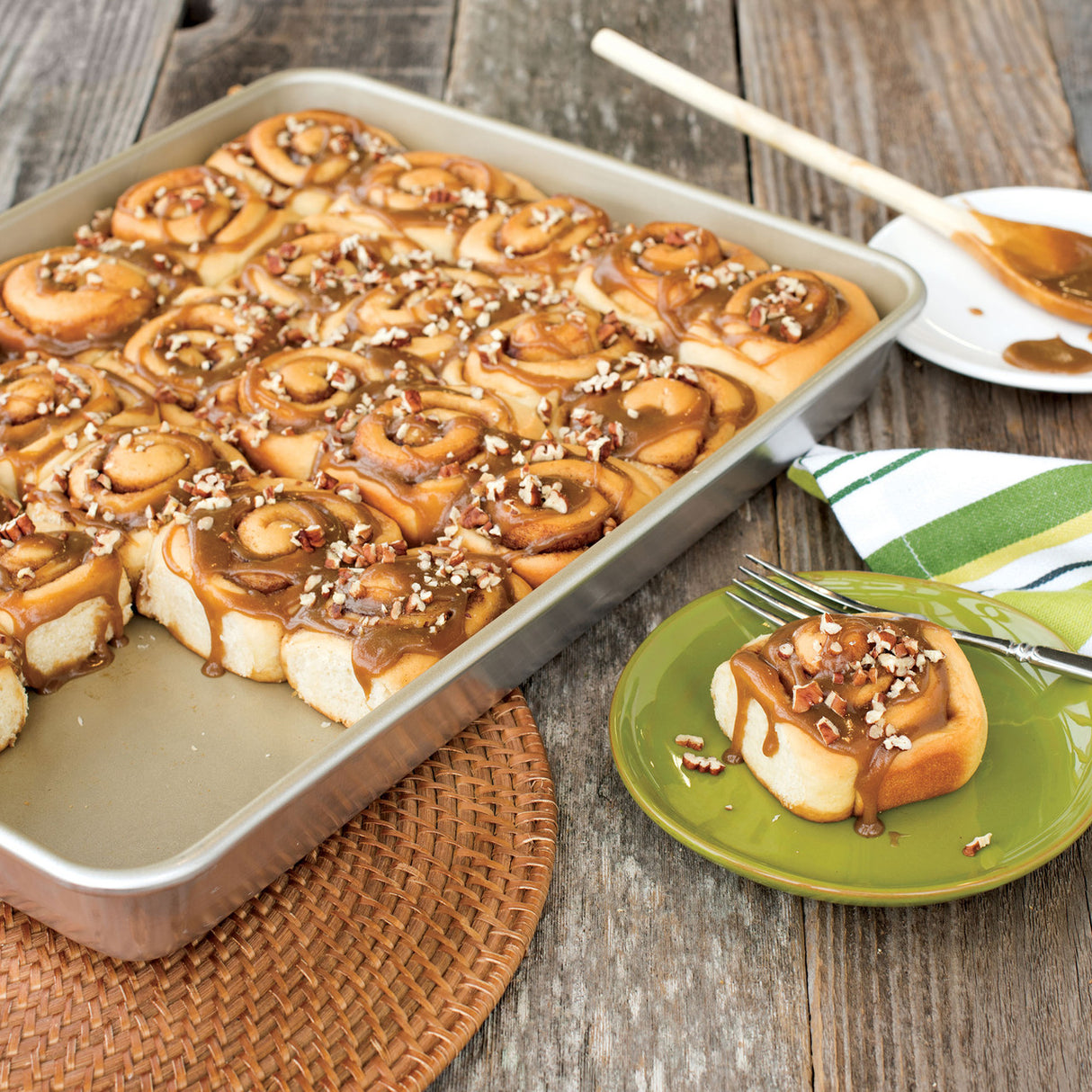 Nordic Ware - Nonstick High-Sided Sheet Cake Pan 33 x 45.5 x 5cm