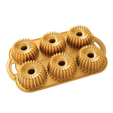 Nordic Ware - Brilliance Bundtlette Pan 38 x 23 x 4.5cm