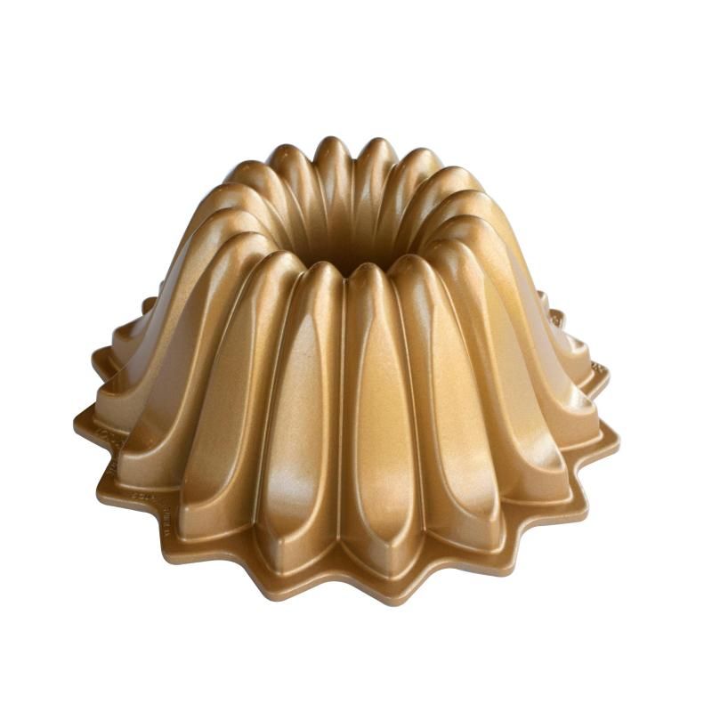 Nordic Ware Lotus Bundt Pan | 21.5x21.5x9.5cm