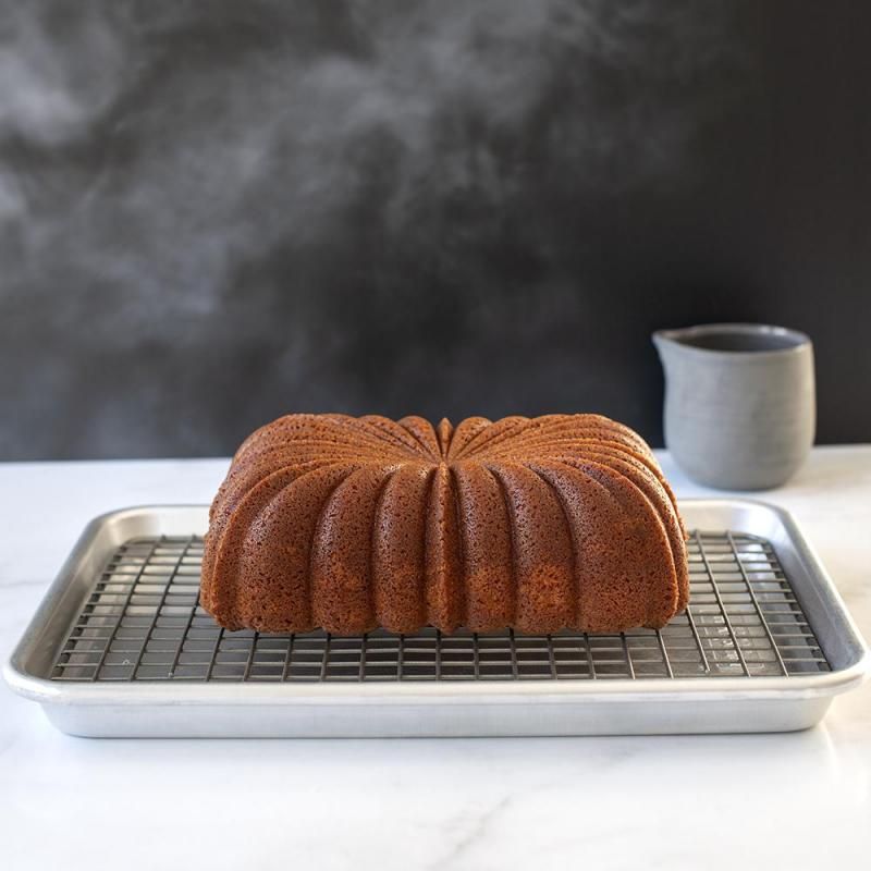 Nordic Ware Classic Fluted Loaf Pan | 25.5x15x8cm