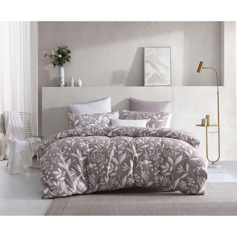 Platinum Madison Jacquard European Pillowcase | Latte