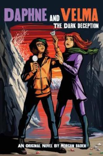 Cover of 'The Dark Deception': a YA horror novel featuring Daphne and Velma as teen detectives in Crystal Cove's chilling mystery.