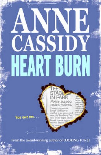 Paperback thriller 'Heart Burn' featuring suspenseful twists and a dangerous love story, 240 pages from Scholastic UK.