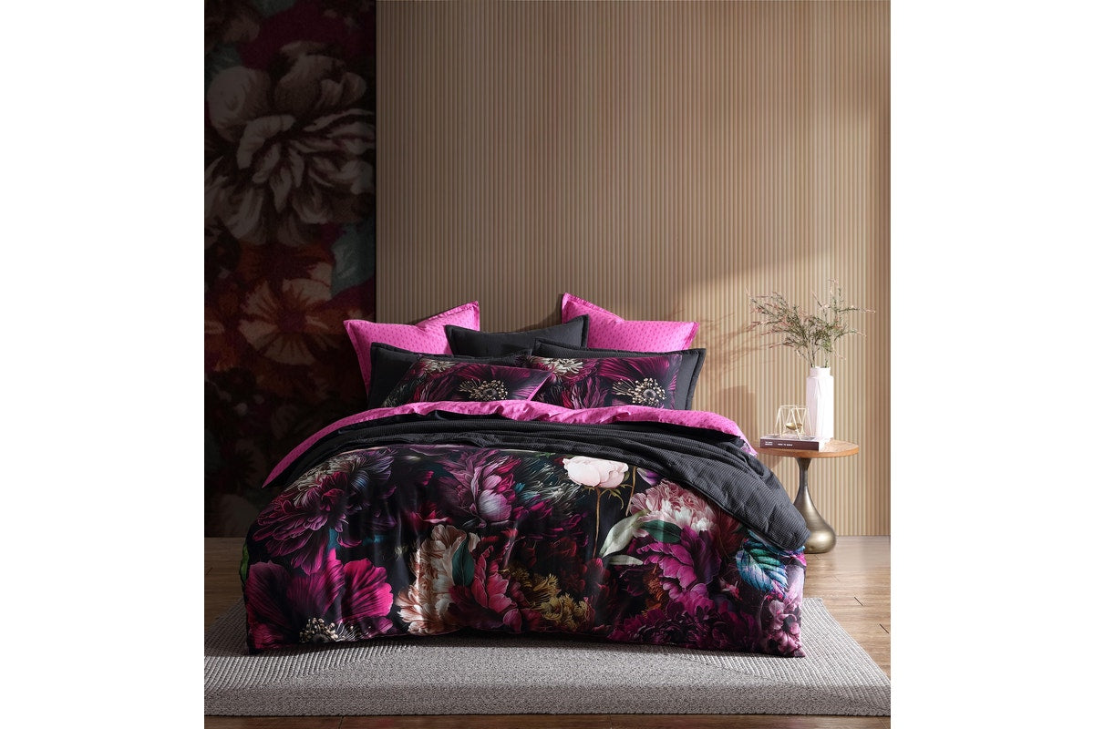 Quilt / Duvet  Cover Set - Logan and Mason INNER SANCTUM PINK (Super King)