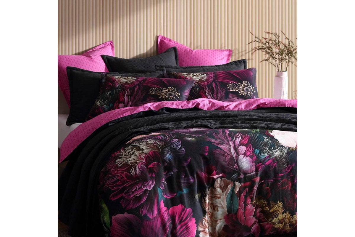Quilt / Duvet  Cover Set - Logan and Mason INNER SANCTUM PINK (Super King)
