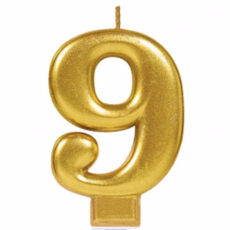 Elegant 8cm gold metallic candle, perfect for home décor, ambiance, and special occasions.