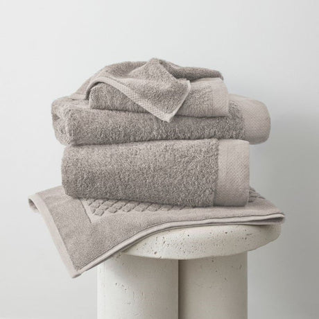 Bamboo hand towel in Storm color, 700gsm, eco-friendly, soft, highly absorbent, perfect for sensitive skin.