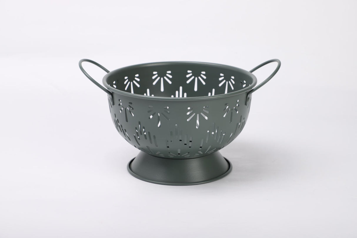 Rockingham medium colander in gray/green, made of galvanised steel, ideal for rinsing pasta and produce.