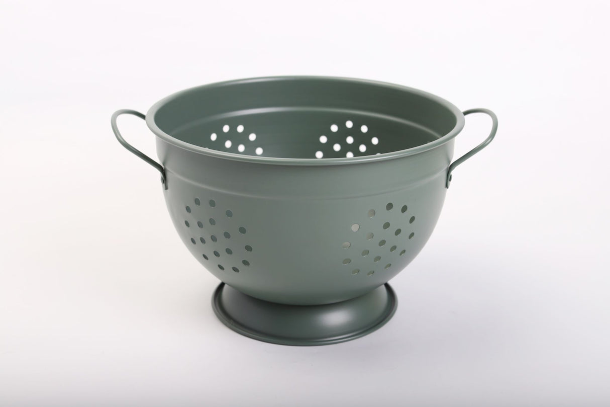 Large gray-green Rockingham colander made of durable galvanized steel, perfect for draining pasta and washing fruits.