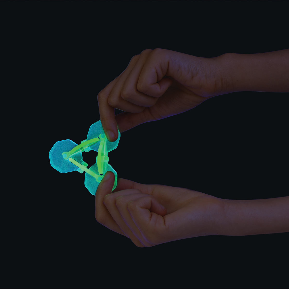 Glow in the Dark Infinity Link Fidget Toy - Pack of 12