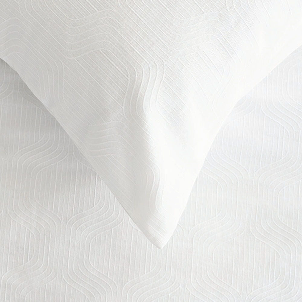 Ogee Jacquard Duvet / Quilt Cover Set White King - Bambury