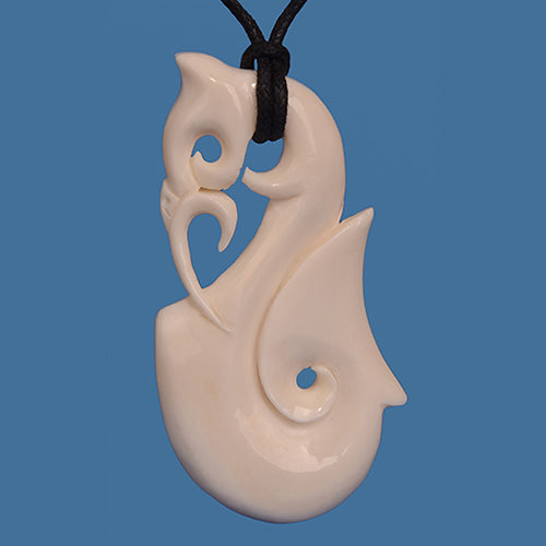 Manaia Hook Pendant - Smartfox