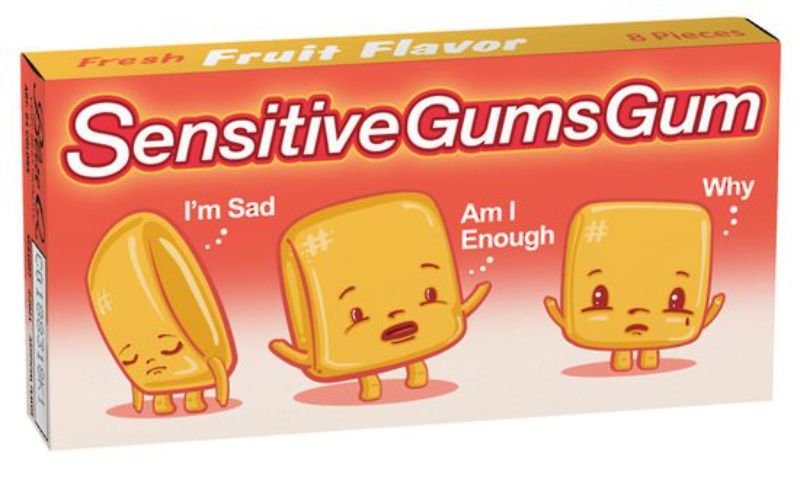 Fruit-flavored chewing gum pack for sensitive gums, contains 20 packets of 8 gentle, gluten-free, sugar-free pieces.