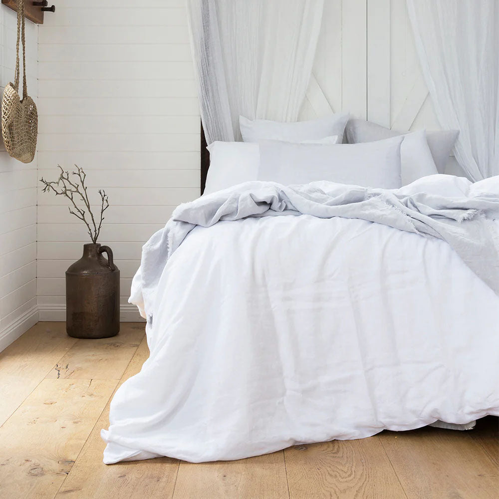 Queen Bed Linen Quilt / Duvet Cover Set White - BAMBURY