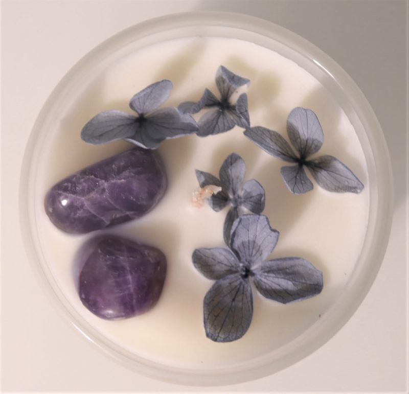 Crystal Soy Wax Candle - Hydrangea Amethyst Frankincense and White Lotus