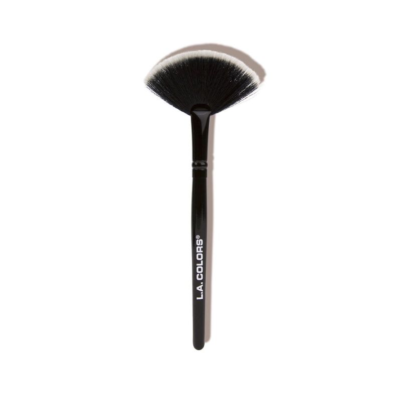 LA Colors Highlighter Fan Brush