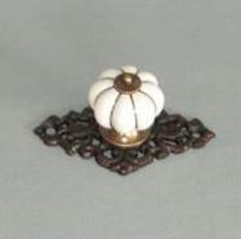 DRAWER KNOB - WHITE CERAMIC