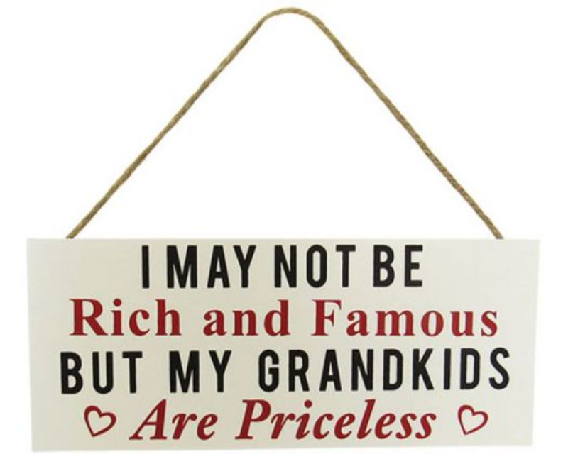 Stylish 24 x 10 cm hanger displaying 'Grandkids', perfect for showcasing love and memories in a grandparent's home.