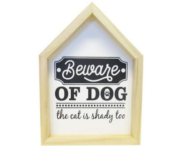 Charming wooden Dog House Sign with hanger, 'Beware of Dog' message, 22 x 16 x 2.5 cm, perfect for indoor or outdoor decor.