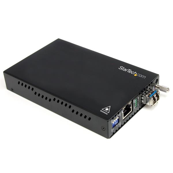 High-Speed Fiber Media Converter for 1000Mbps Ethernet, extending connections up to 550m with durable design and versatile features.