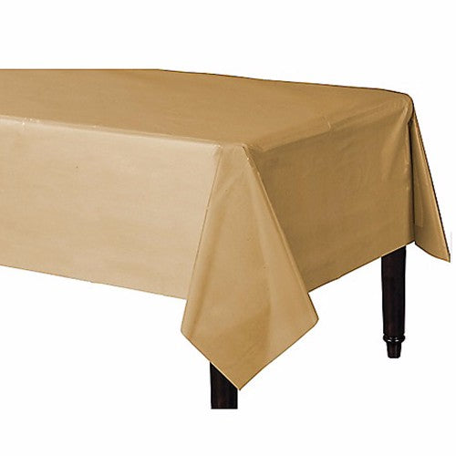 Rectangle gold plastic tablecover, 137cm x 274cm, ideal for elegant events and easy cleanup.