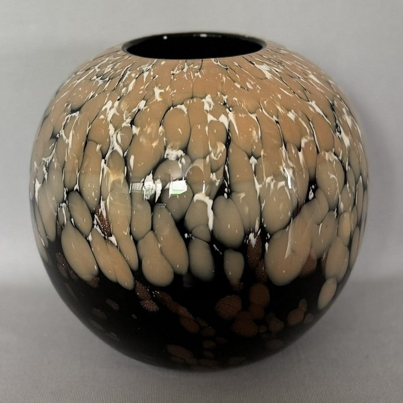 Round Vase - Black (20cm)