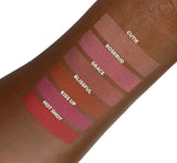 Soft Matte Cream Blush in Hot Shot: hydrating, buildable formula for luminous cheeks and lips, ideal for any makeup look.