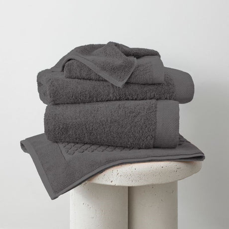 Plum charcoal bamboo hand towel, 700gsm, eco-friendly, ultra-soft, highly absorbent, perfect for sensitive skin.