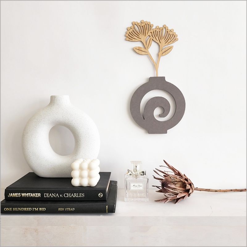 Wall Art - Vase Swirl (16.5cm)