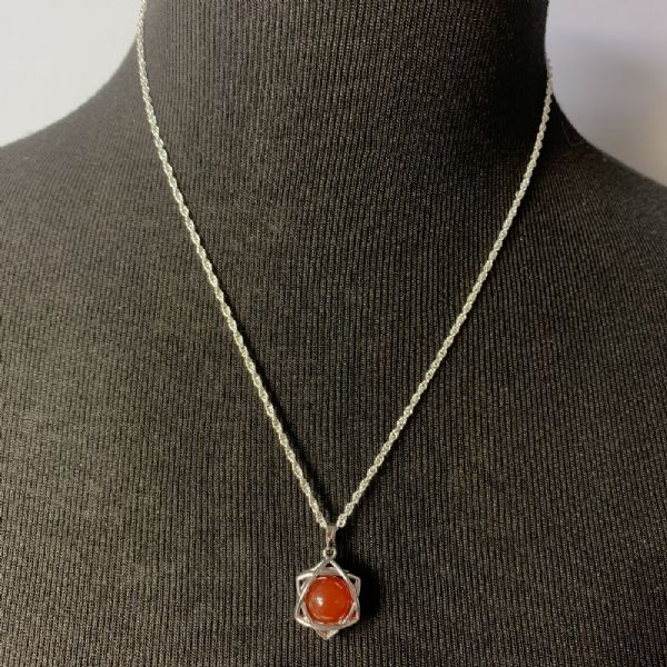 Pendant - Carnelian Star Motivation