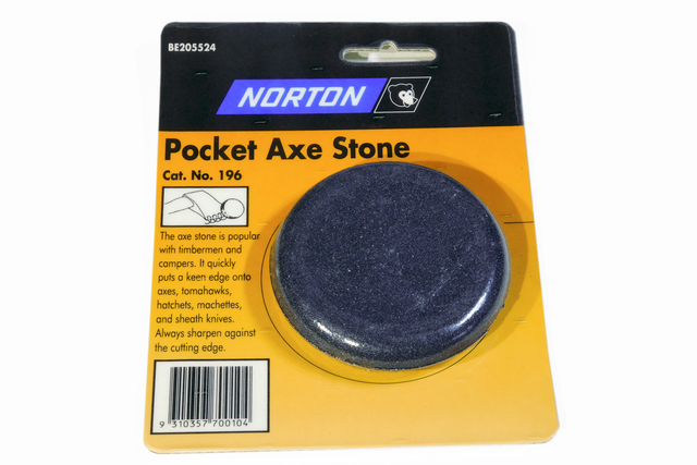 Axe Stones Round Norton Alum Oxide 75x16mm sharpening stone for precise blade sharpening of tools and knives.