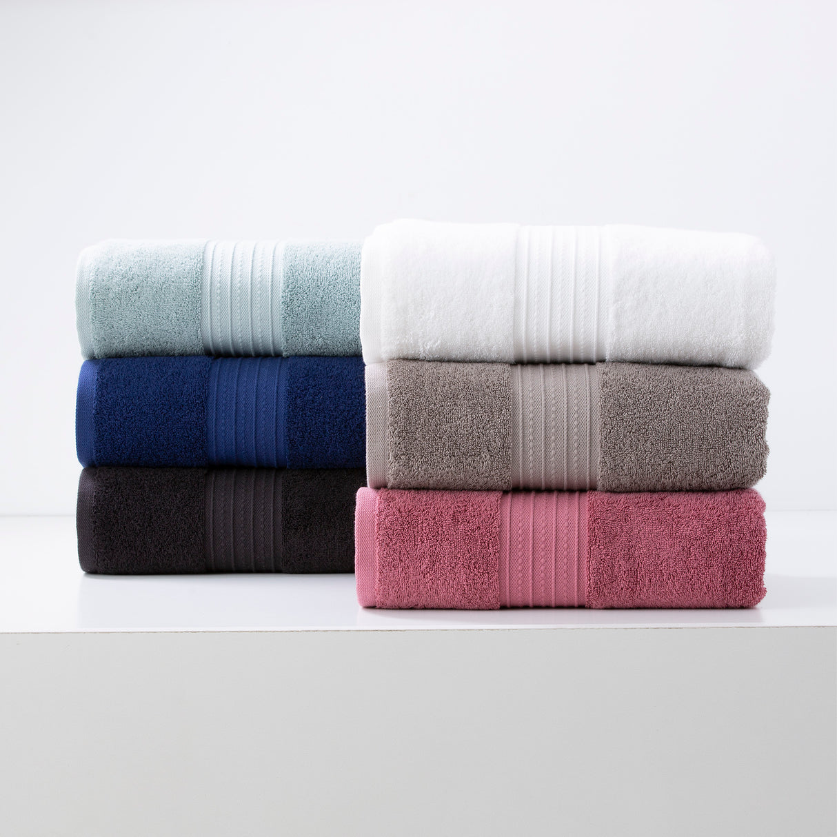 Renee Taylor Brentwood 650 GSM Low Twist 4 Pack Bath Sheet Royal