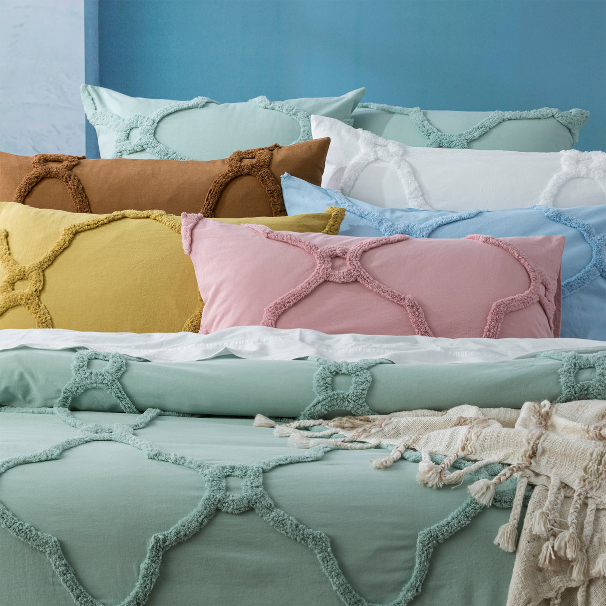 Moroccan Cotton  Vintage  Tufted  European P/Case White