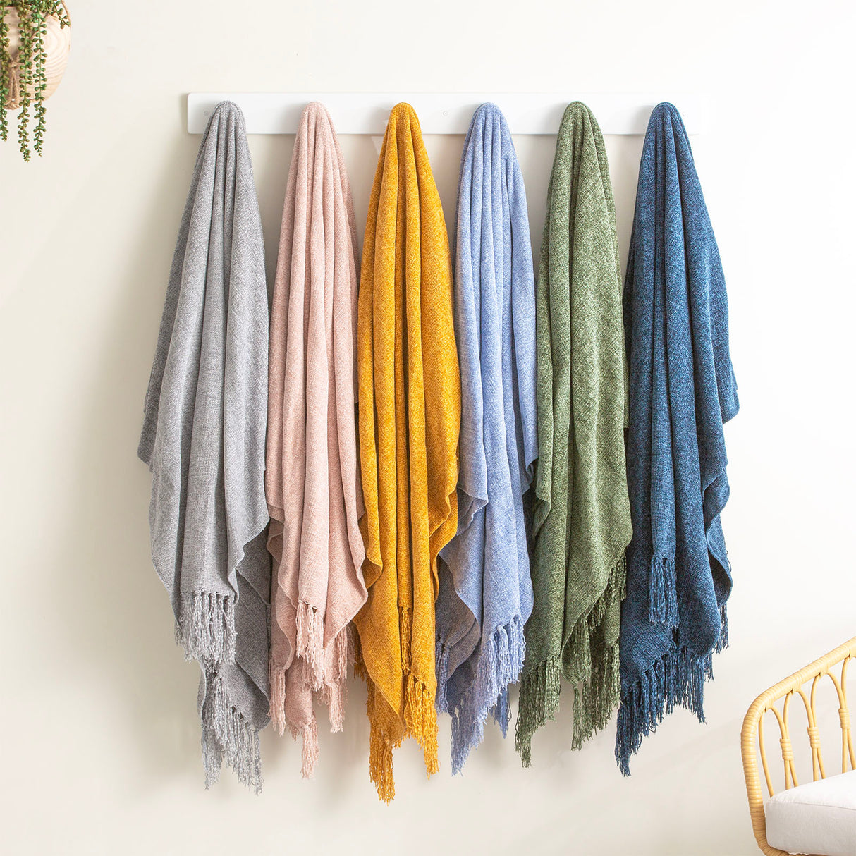 Renee Taylor Newland Polyester Chenille Throw 130 x 170cms Opal