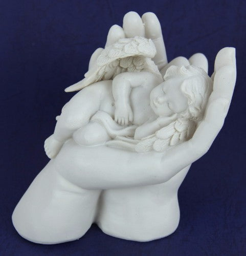 Cherub Ling In Hands