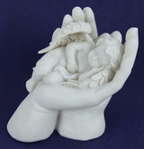 Cherub Ling In Hands