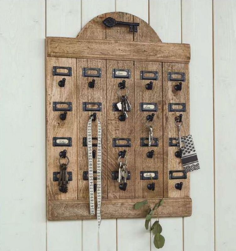 KEY HOLDER - WOODEN (70cm)