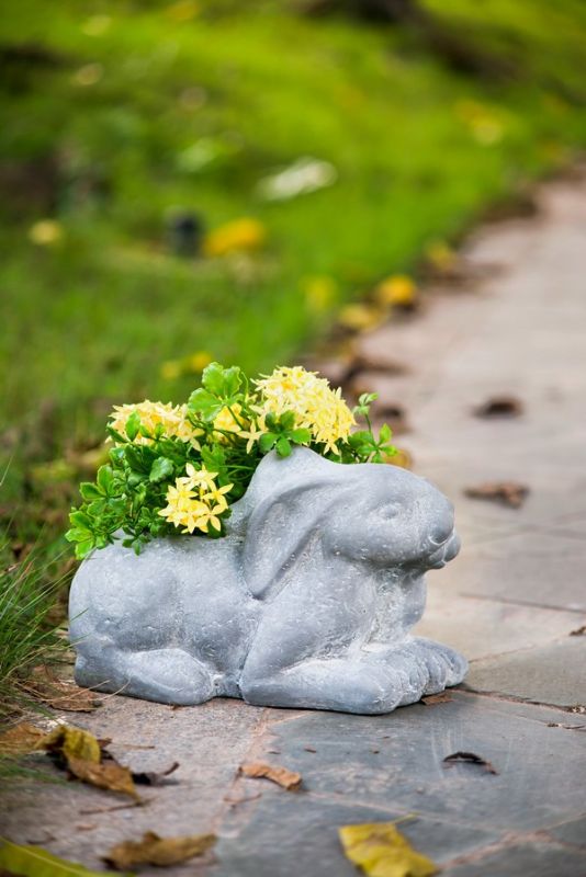 PLANTER - RABBIT (30cm)