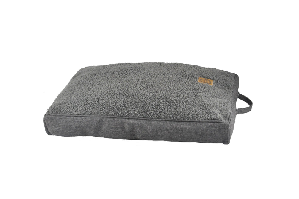 Sherpa Cushion - Sml   -75x50x6cm - Dog Bed