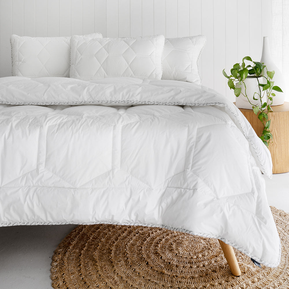 King Sonar Thermal Balancing Quilt / Duvet (Outlast)- Bambury
