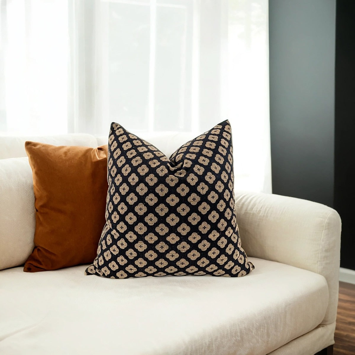 CUSHION COVER - SNUGG & CO CYMBAL BLACK & GOLD (55 x 55cm)