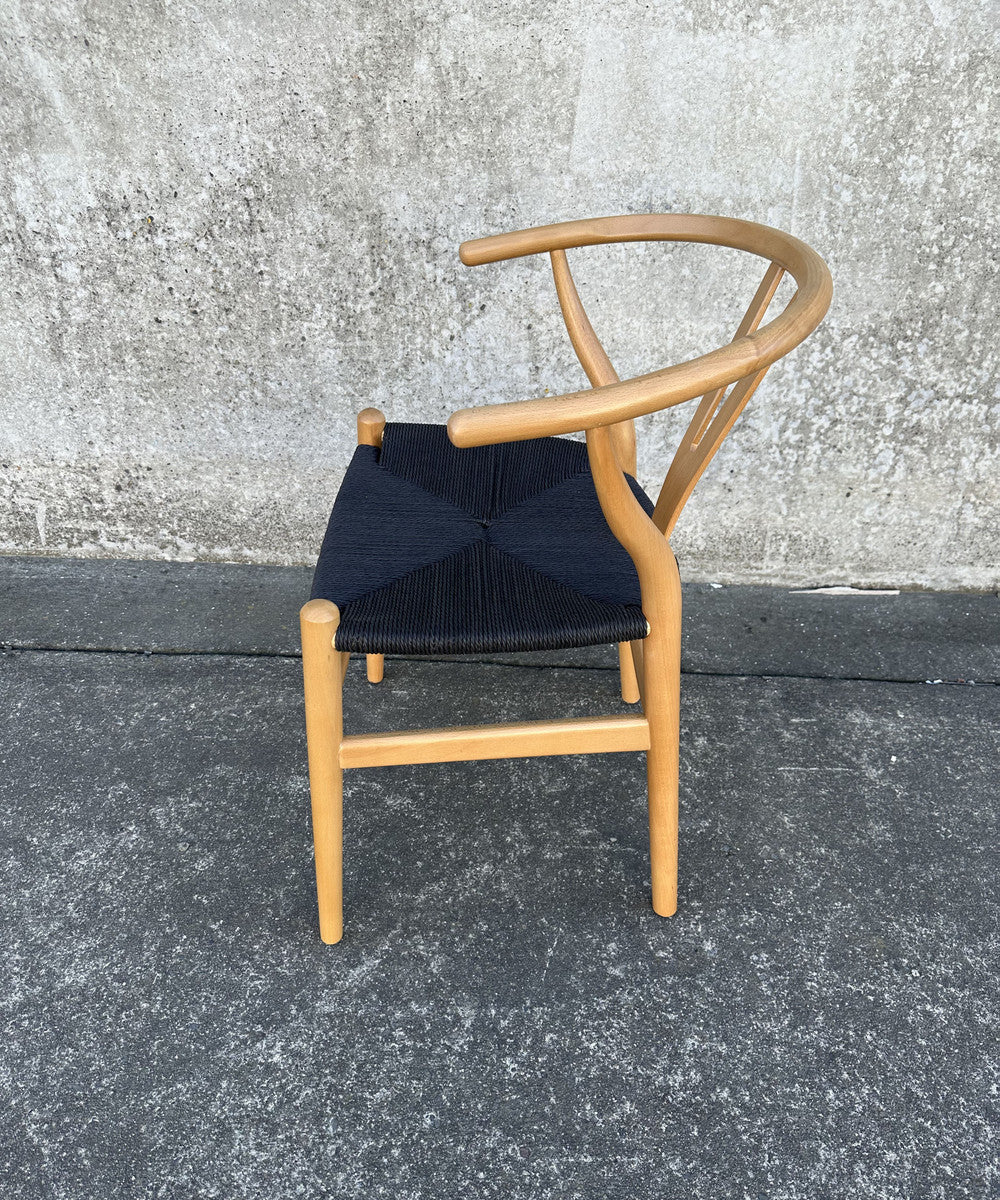 WISHBONE CHAIR - NATURAL/BLACK (78cm)