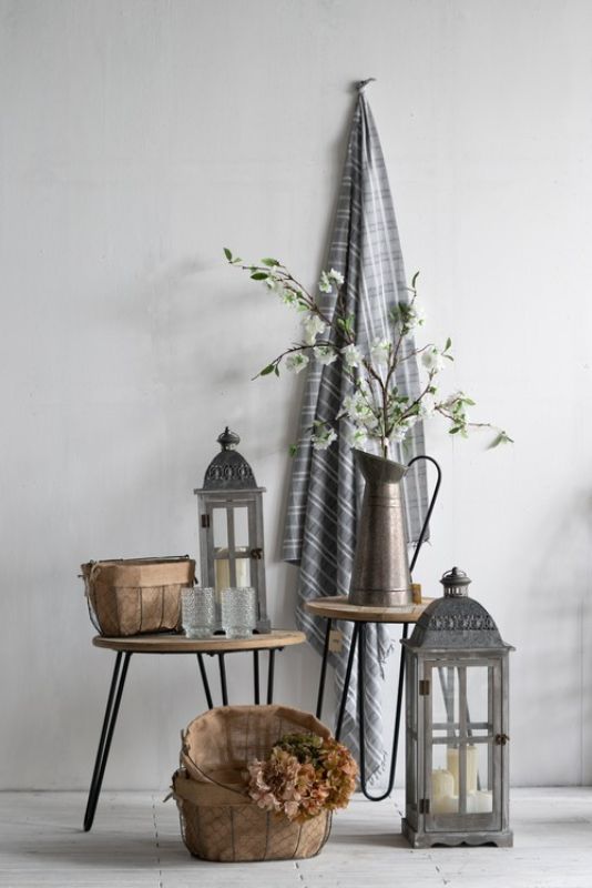 Lanterns Urban Scape - Set of 2