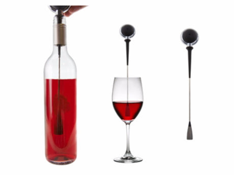 Smart Stone Wine Aerator enhances wine flavor with manual pumping for instant aeration in bottles or glasses.