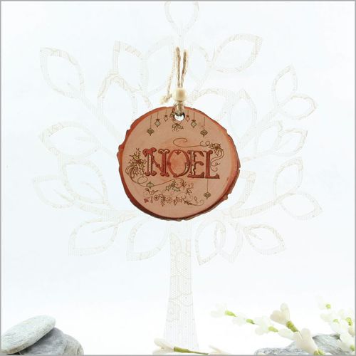 Wood Slice Ornament : Noel - Ornaments