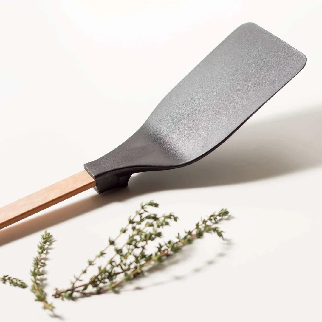 Large Turner - epicurean Gourmet Series 38 x 0.6cm (Natural)