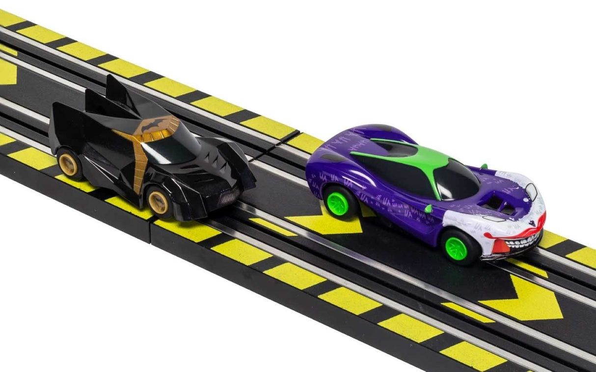 MICRO SCALEXTRIC BATMAN VS JOKER SET - Hornby Hobbies (BP)