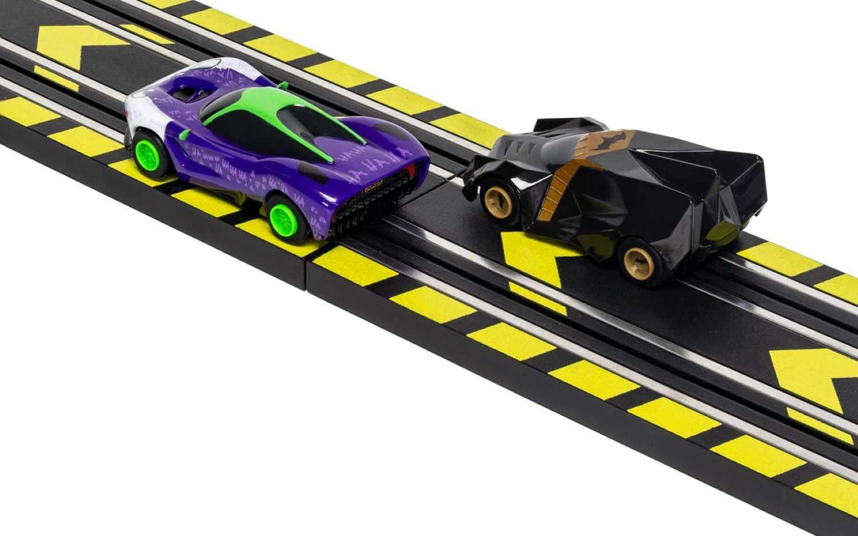 MICRO SCALEXTRIC BATMAN VS JOKER SET - Hornby Hobbies (BP)