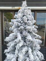 Artificial Snow Drooping Pine Christmas Tree With 900 warm Lights (10')